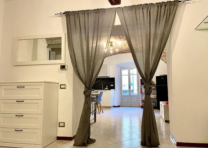 Lungolago Apartment *